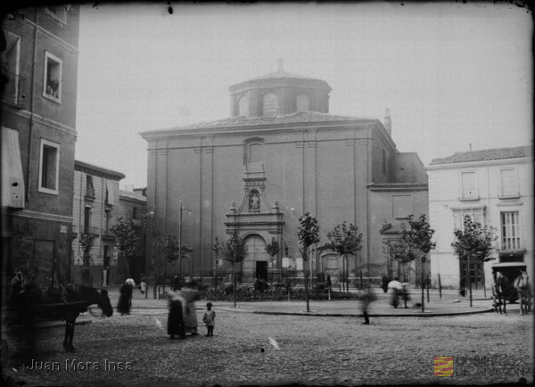 "Zaragoza. Iglesia de San Lorenzo [Iglesia del Sagrado Corazón de Jesús], fachada. Estilo: Neoclásico.". Juan Mora Insa